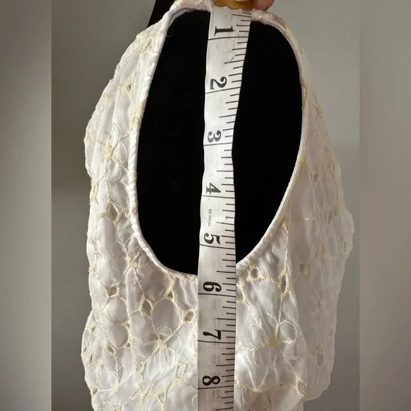 Adrianna Papell - Elegant Cream Lace Dress - Picture 9 of 10